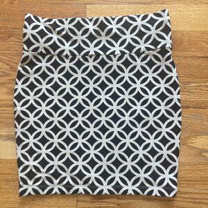 Forever 21 high waisted knit geometric print bodycon mini skirt, great condition